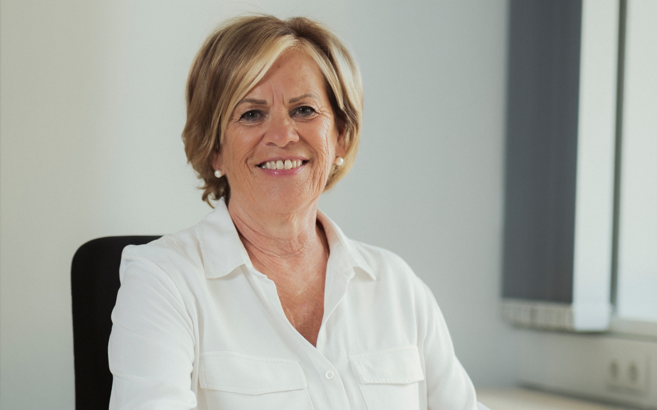 Christine Eder, Buchhaltung